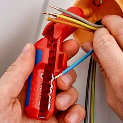 Knipex 16 95 01 SB ErgoStrip® Universal Wire Stripping Tool - Right Handed -Professional Quality Tool Store 169501SB 00 POW A 06 scaled 1