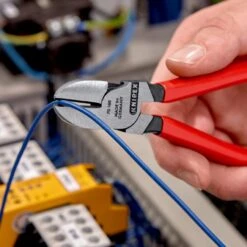 Knipex 70 01 160 Diagonal Side Cutter Pliers (Snips) 160mm -Professional Quality Tool Store 70 01 160 2 scaled 1