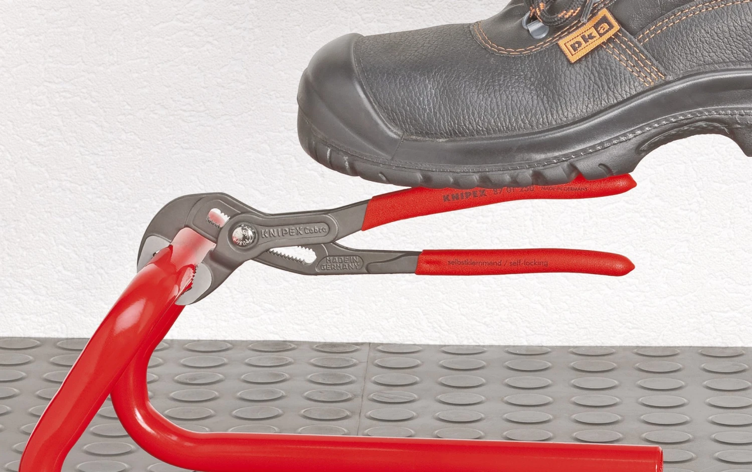 Knipex 87 02 250 Cobra® Hightech Waterpump Pliers Multi-Component Grips 250mm 7 Knipex 87 02 250 Cobra® Hightech Waterpump Pliers Multi-Component Grips 250mm - Image 5