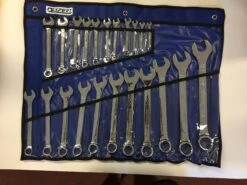Expert By Facom E110326 22 Piece Metric Combination Spanner Set Supplied In Tool Roll 6-32mm -Professional Quality Tool Store e110326 1